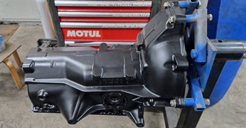 Skrzynia z Taunusa 12M z 1964r.