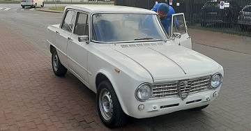 Alfa Romeo Giulia Nuova Super z 1978r.
